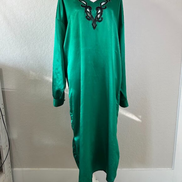 Vintage Victoria's Secret Emerald Green Black Embellished Caftan Night Gown M - Picture 2 of 12